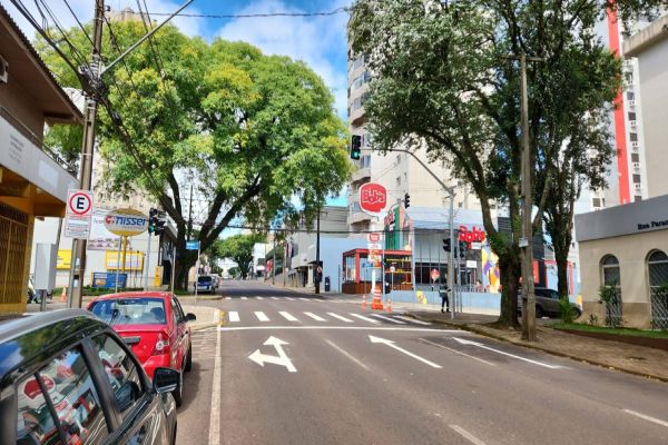 Atenção: Novo binário nas ruas Dom Pedro II e Engenheiro Rebouças já está valendo em Cascavel