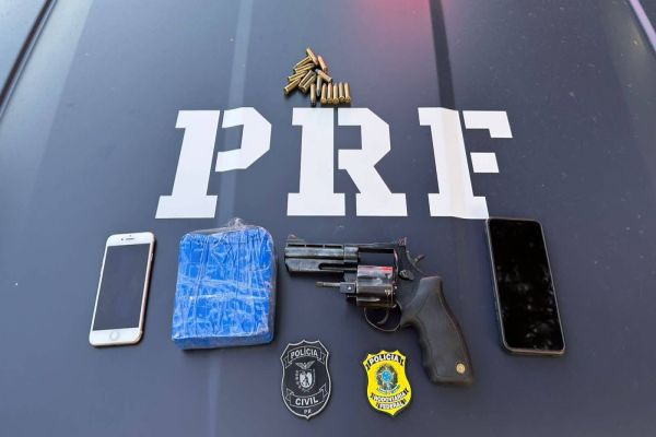 Em ação conjunta PRF e Denarc/PR cumprem mandado de busca e apreensão em Santa Terezinha de Itaipu