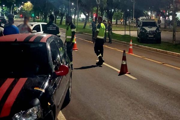 Crimes de trânsito: 46 embriagados foram flagrados durante operação no centro de Cascavel
