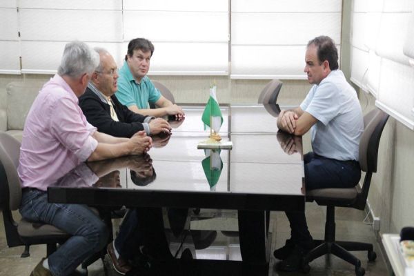 Coordenador da Política de Defesa dos Direitos da Pessoa com Deficiência visita a Unioeste