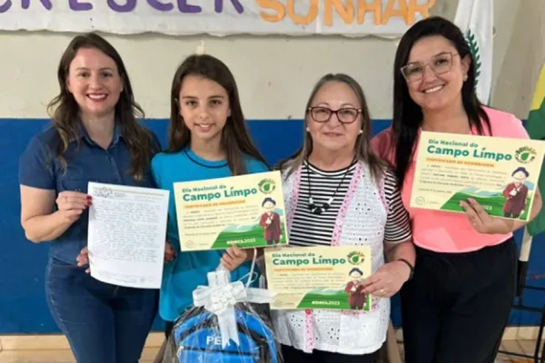 Foto relacionada a notícia: Estudante de Corbélia recebe prêmio em concurso regional por redação sobre Educação Ambiental
