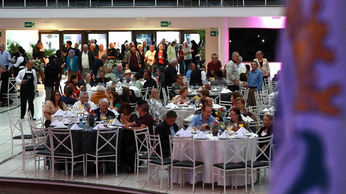 Cascavel 72 anos: Almoço reúne pioneiros que ajudaram na construção da história da cidade