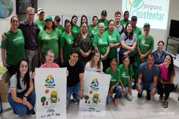 Programa Sustentar garante renda extra aos catadores de materiais reciclaveis nos Ecopontos