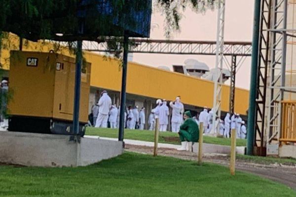 Vazamento de amônia em cooperativa de Cascavel mobiliza Corpo de Bombeiros