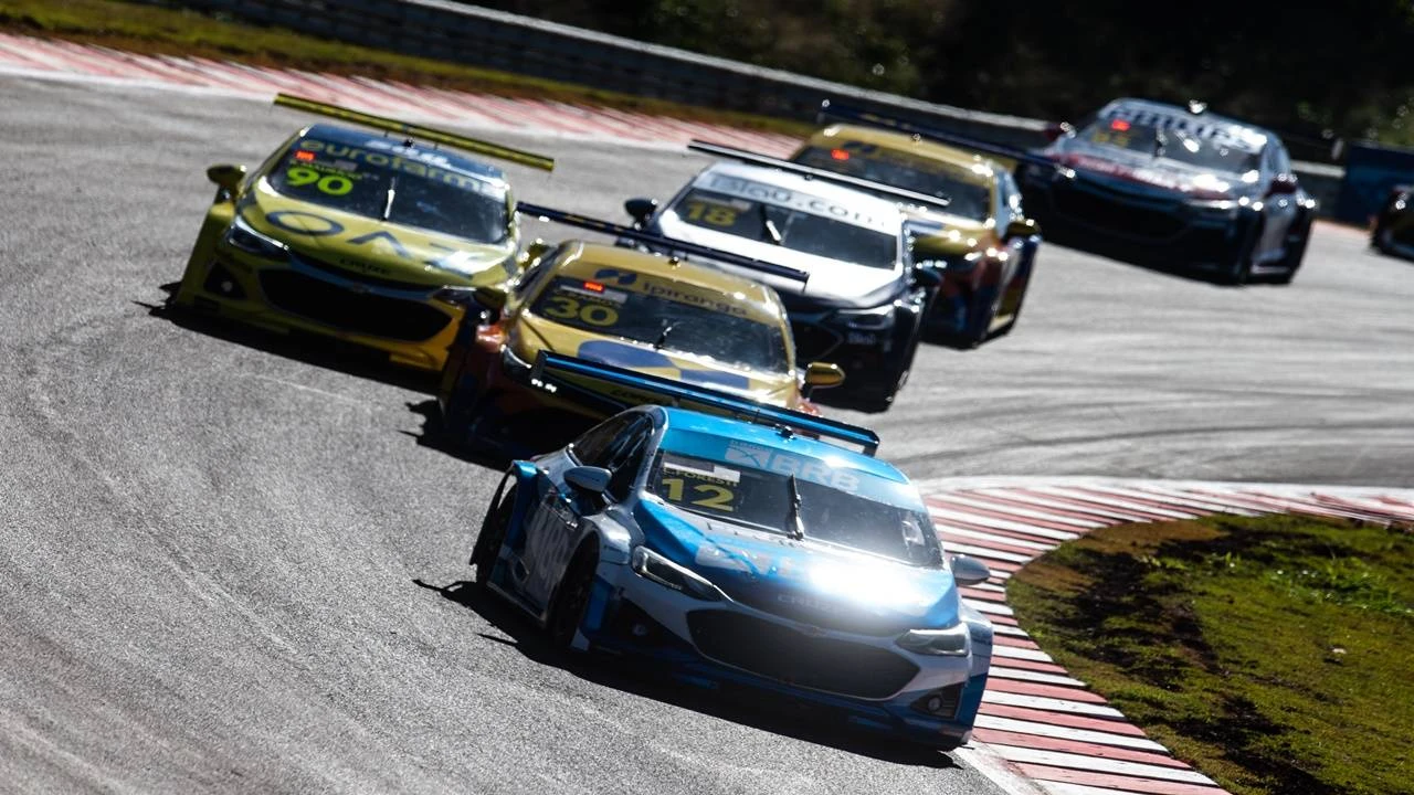 Foto relacionada a notícia: As experiências exclusivas para o fã da Stock Car no fim de semana em Cascavel