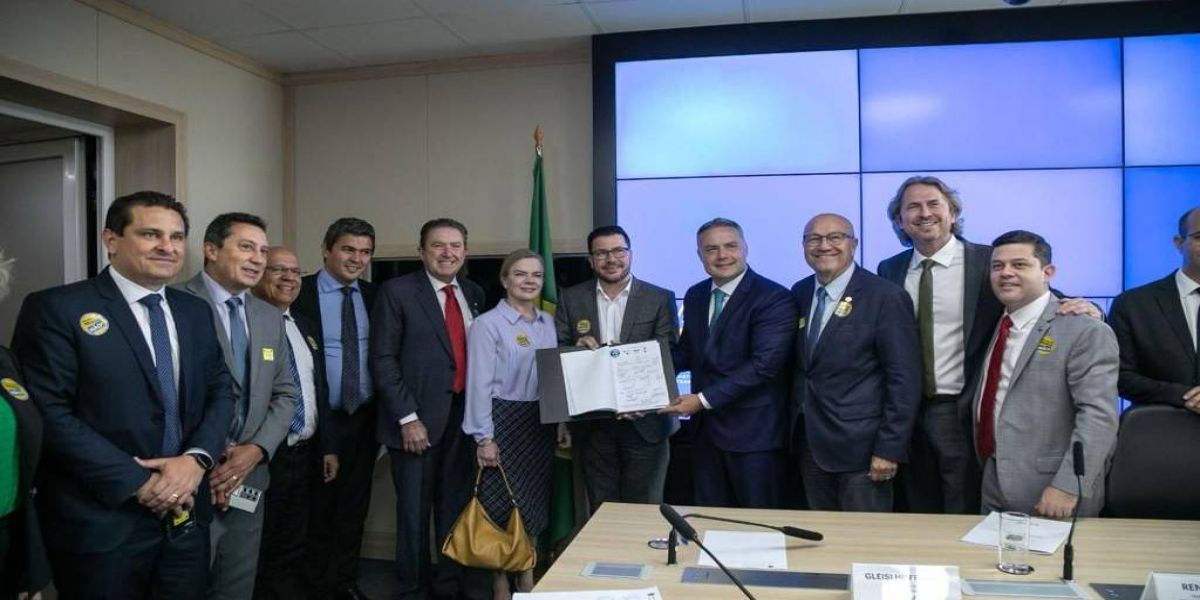 Após articulação de deputados do Paraná, trecho entre Paranavaí e Nova Londrina deverá ser duplicado