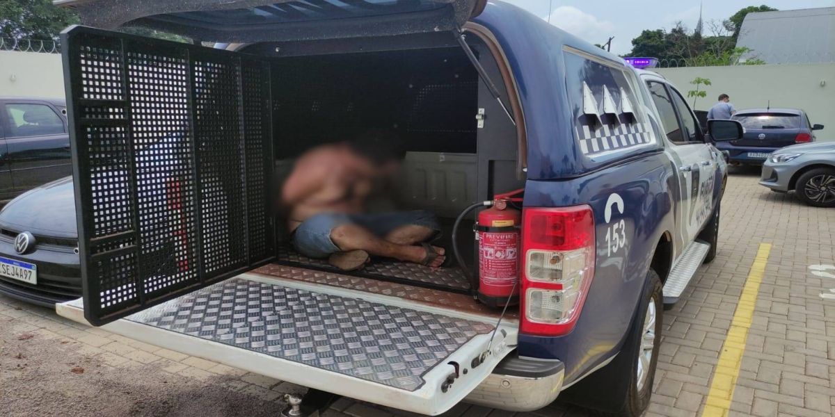 Homem é detido pela GM suspeito de furto de celular no centro de Cascavel