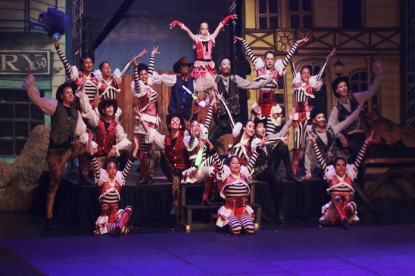 Shows regionais animam o picadeiro do 10º Festival Nacional de Circo em Toledo