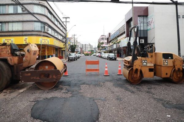 Carlos Gomes: Paranhos determina mudança do canteiro de obras para não impactar vendas de Natal