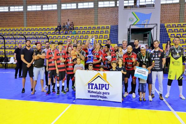 Emoção e conquistas marcam as finais do Campeonato Municipal de Futsal em Itaipulândia