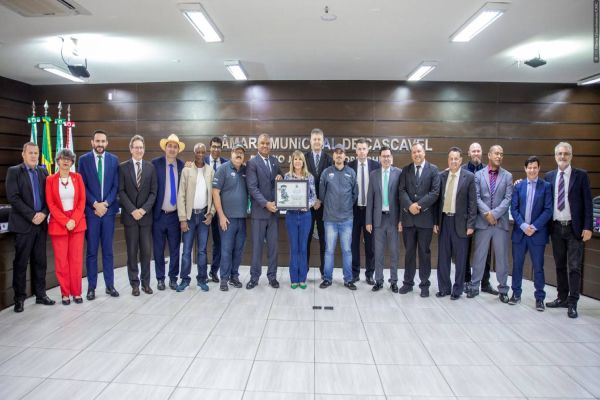 Organização da Stock Car recebe moção de aplausos da Câmara de Cascavel