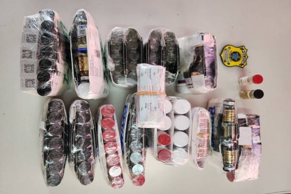 PRF apreende maconha e anabolizantes em duas ocorrências seguidas na BR 277 em Guarapuava