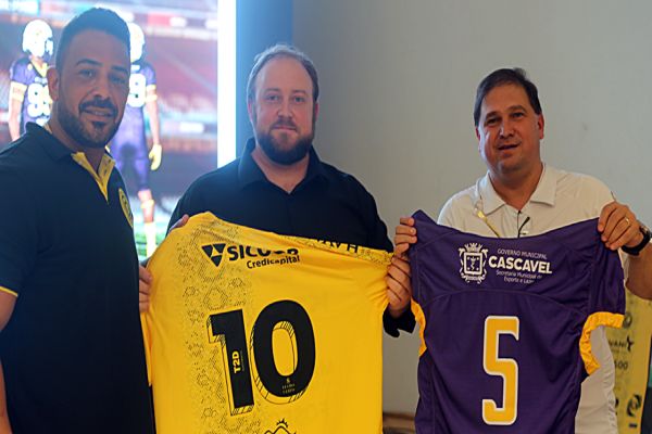 FC Cascavel fecha parceria com Olympians, equipe de futebol americano