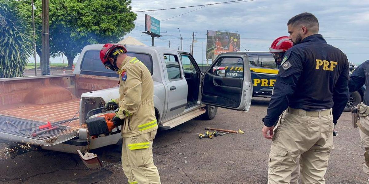 PRF apreende quase 4 milhões de reais em pasta base de cocaína em Santa Terezinha de Itaipu
