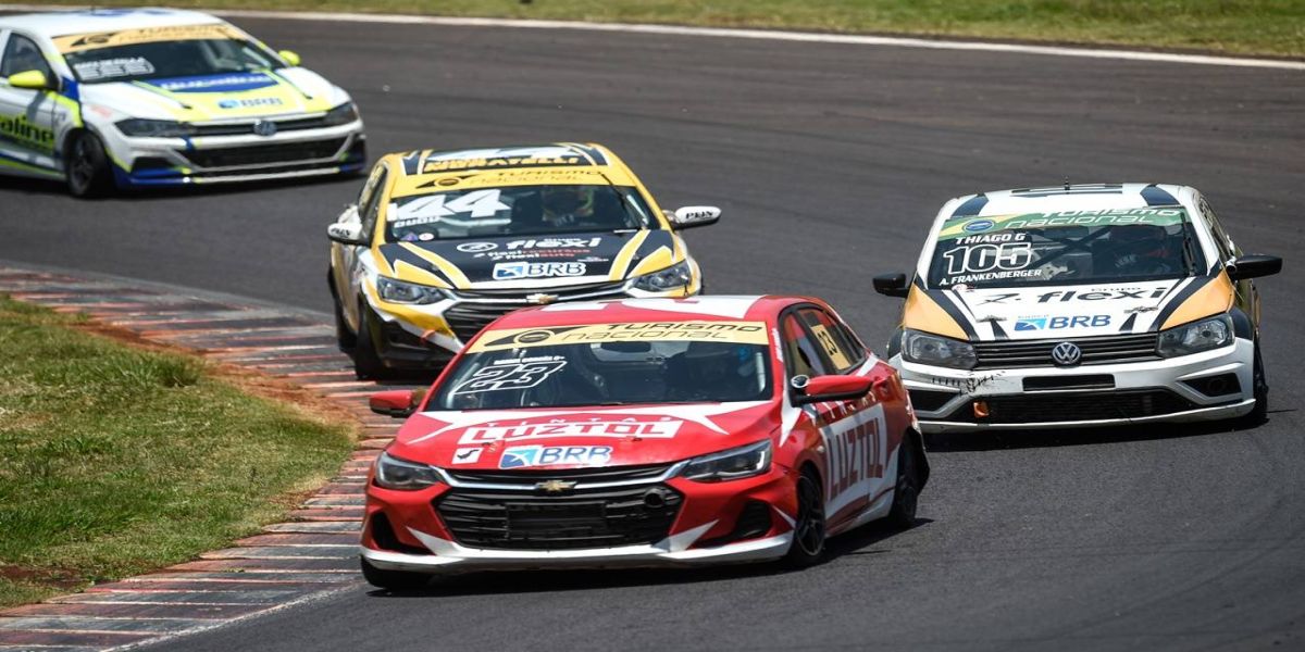 Turismo Nacional encerra temporada com provas emocionantes e campeões em Cascavel