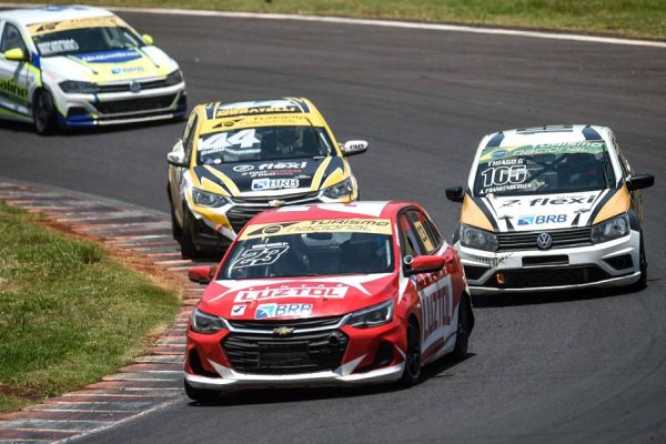 Turismo Nacional encerra temporada com provas emocionantes e campeões em Cascavel