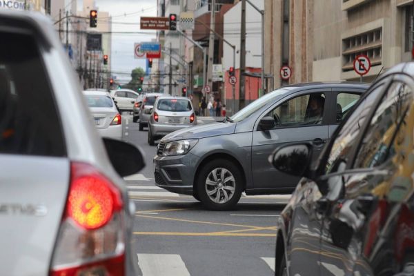 Governo do Paraná propõe desconto de 6% no IPVA quitado à vista em 2024