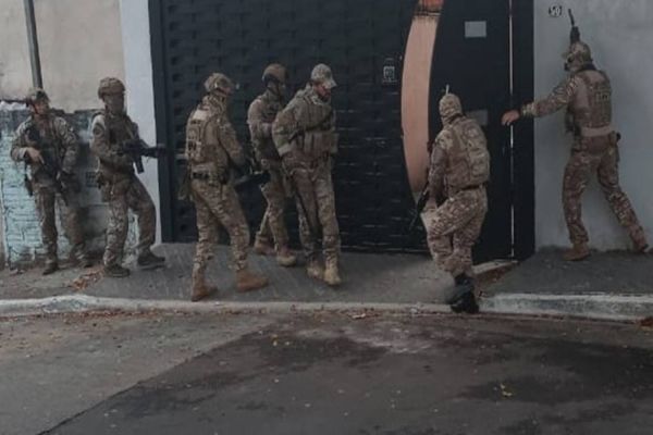 Brasil e Paraguai deflagram Operação "DAKOVO", de combate ao tráfico internacional de armas