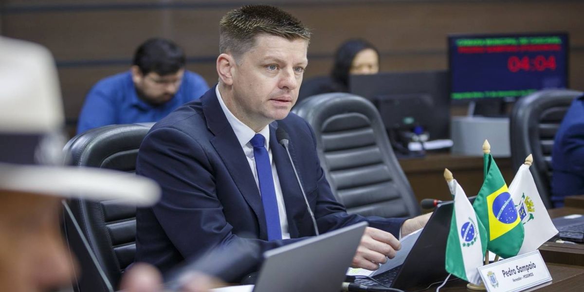 Filhos de mulheres vítimas de feminicídio poderão ter direito a benefício em dinheiro