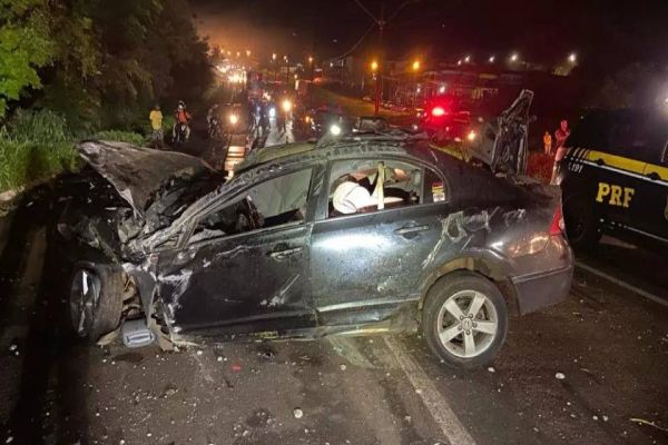 Tragédia: Bebê morre após ser ejetada de veículo durante acidente na BR-369 no Paraná