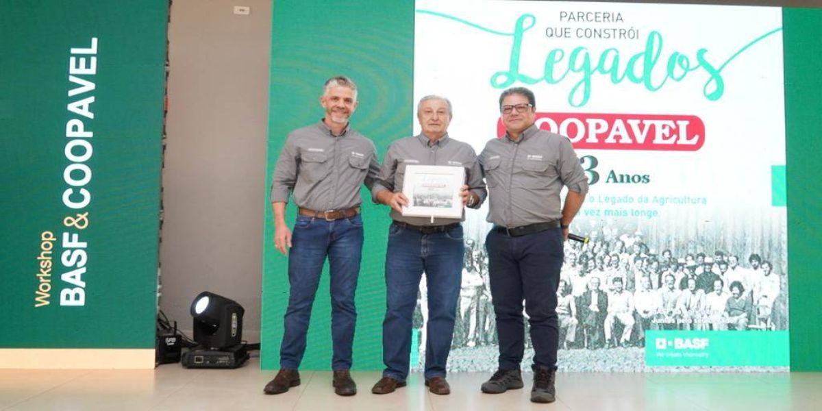 Basf faz homenagem aos 53 anos da Coopavel