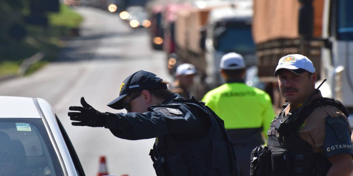 PRF e órgãos ligados ao trânsito lançam o Programa Rodovida 2023-2024 no Paraná