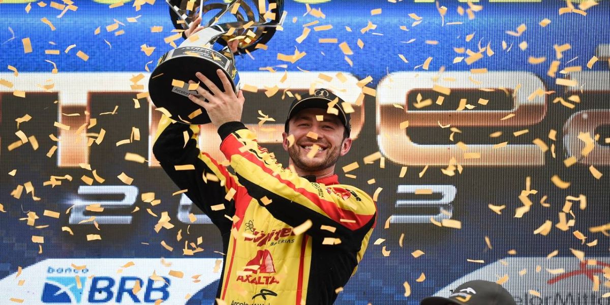 Gabriel Casagrande é bicampeão da Stock Car