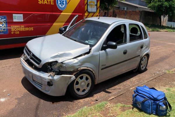 Três pessoas feridas ficam ferida em forte colisão na Rua Silverstone, no Bairro Brasmadeira