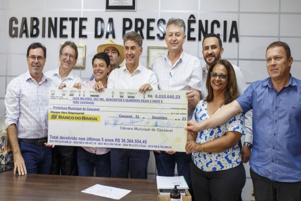 Câmara Municipal de Cascavel economiza R$ 6 mi nos gastos de 2023 e repassa valor à Prefeitura