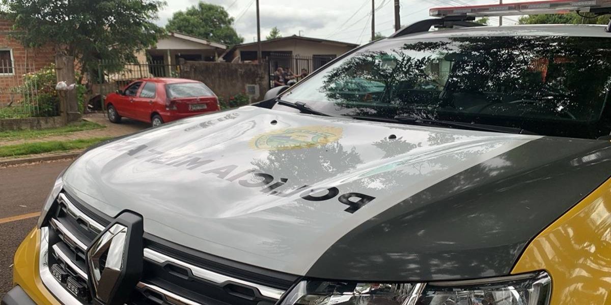 Jovem de 27 anos é morto a tiros dentro de automóvel no Bairro Coqueiral, em Cascavel