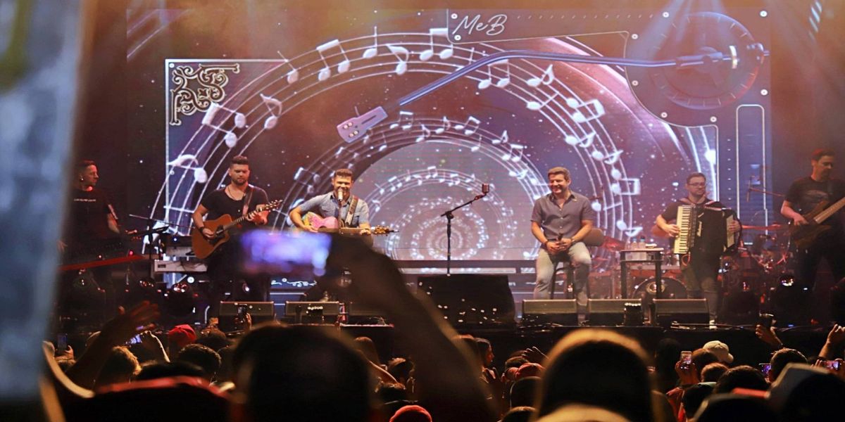 Marcos e Belutti agitam a primeira noite do pré-réveillon de 2024 em Itaipulândia