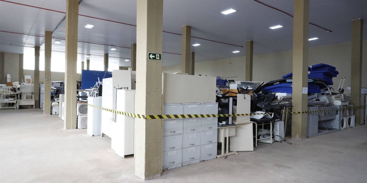 Já estão abertas visitações a lotes de leilão de inservíveis do patrimônio público de Cascavel