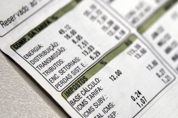 Pequenas e médias empresas já podem contratar energia no mercado livre