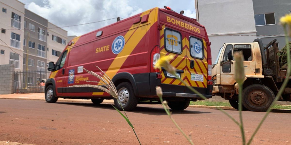 Trabalhador fica ferido após acidente de trânsito no Jardim Riviera em Cascavel