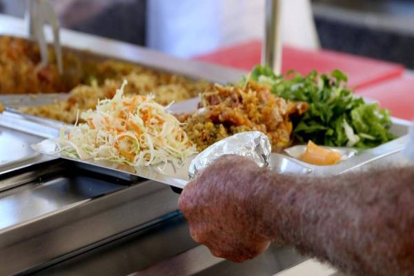 Quatro restaurantes populares de Toledo já estão de portas abertas