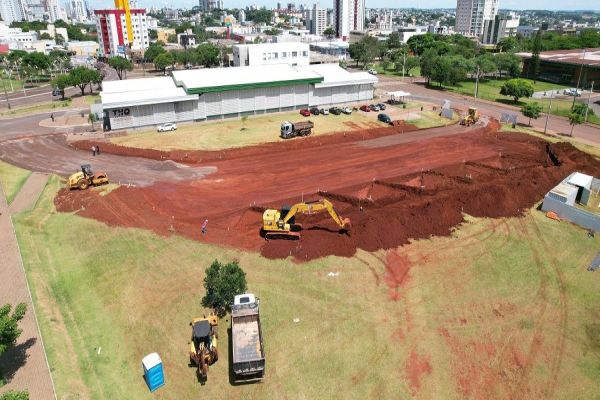 Terraplanagem marca início da construção da usina fotovoltaica e do eletroterminal em Cascavel