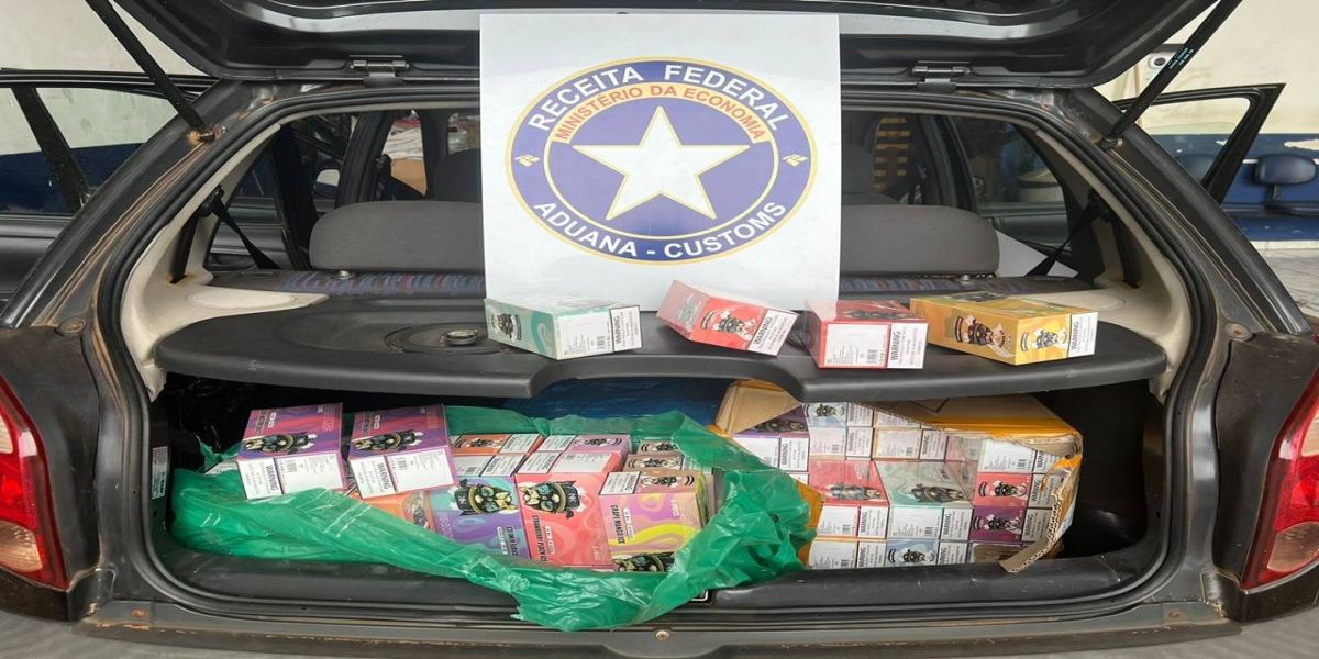 Receita Federal detém homem por contrabando de cigarros eletrônicos em Cascavel