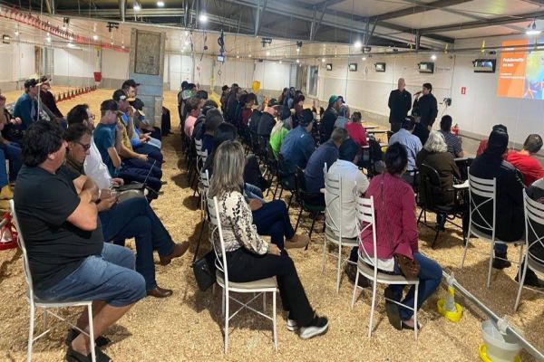 Influenza Aviária será o tema central das atividades do CTA no Show Rural