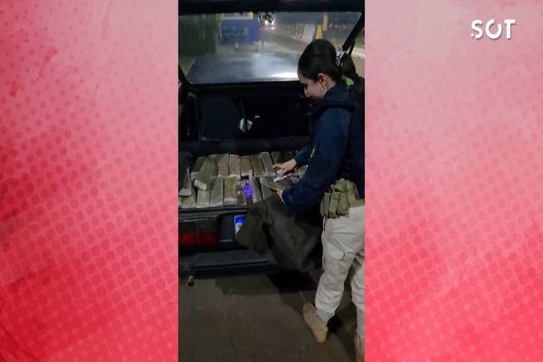 PRF apreende carro carregado de droga na BR-277 em Santa Terezinha de Itaipu