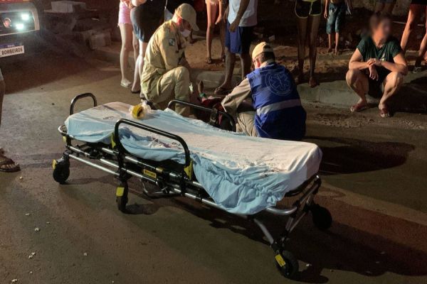 Menino de 10 anos fica ferido após colisão entre bicicleta e carro na Avenida Piquiri em Cascavel