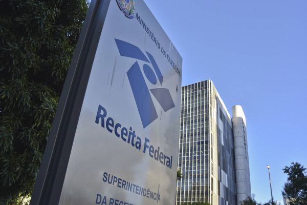 Receita Federal anula isenção tributária para líderes religiosos