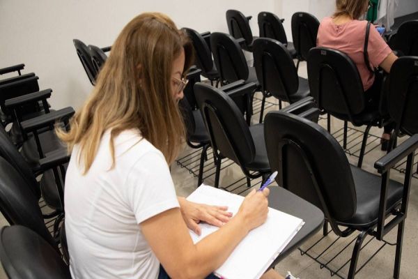Curso de justiça restaurativa capacita servidores municipais para mediar conflitos