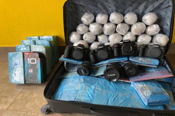 Polícia Militar Rodoviária apreende diversos eletrônicos de descaminho em ação na PR-317