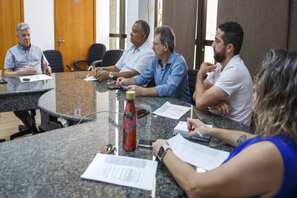 Comissão do Terceiro Setor vai propor mudanças na lei que regulamenta utilidade pública para ONGs