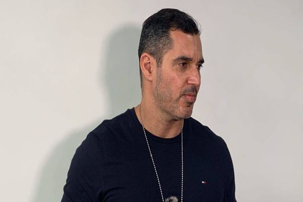 Delegacia de Homicídios fala sobre jovens baleados no Jardim Sanga Funda; Dois suspeitos são presos