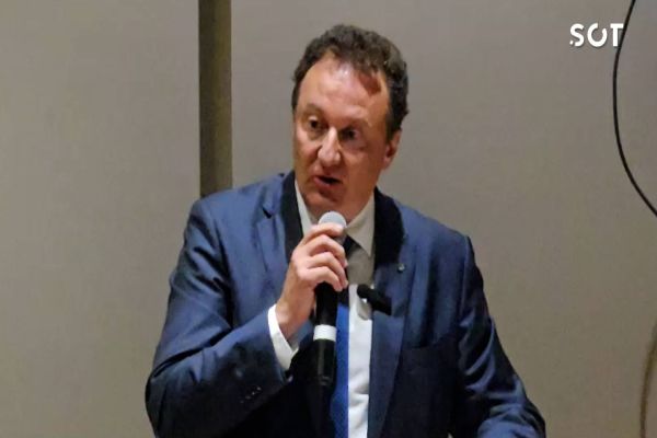 Novo presidente do Crea-PR, Clodomir Ascari, toma posse do cargo