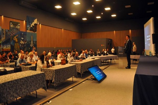 Crea-PR empossa 59 novos conselheiros