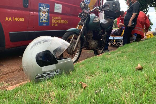 Motociclista sofre ferimento no pé após acidente de trânsito no Bairro Morumbi em Cascavel