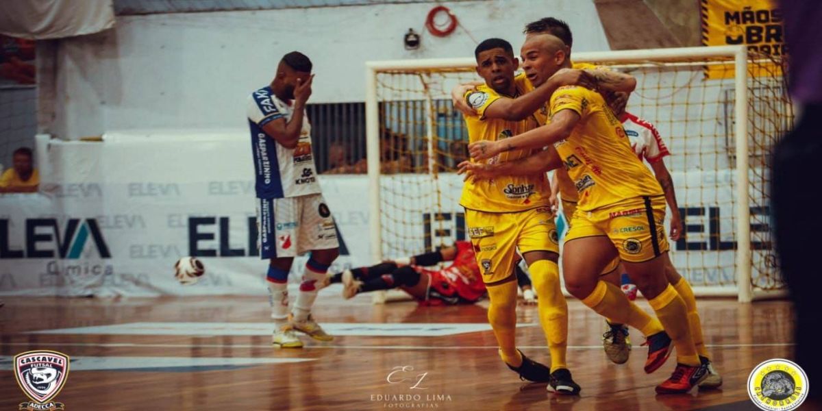 Cascavel Futsal avança para as quartas de final do Torneio de Verão de Indaial com goleada