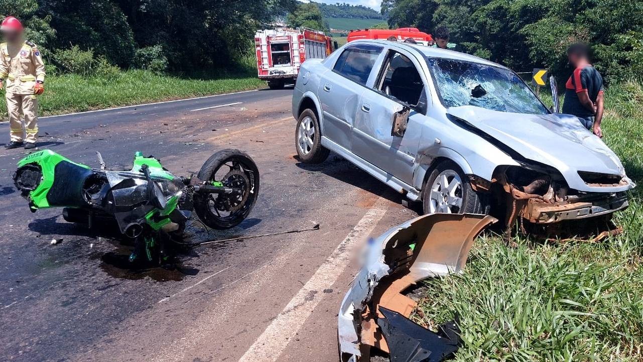Grave acidente na PRC-280 deixa uma pessoa morta e várias feridas em Renascença